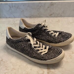 Old Navy Leopard Print Women's Sneakers - Black and White